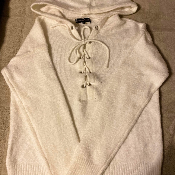 NWOT-White sweater with lacing in front - Picture 1 of 2